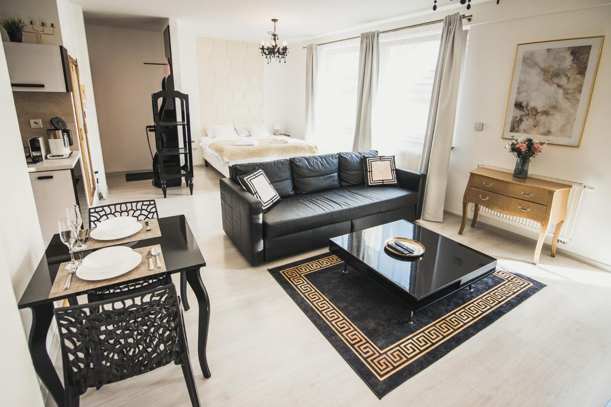 Zara Luxury Apartments The Absolute Center Of ชิลินา ภายนอก รูปภาพ